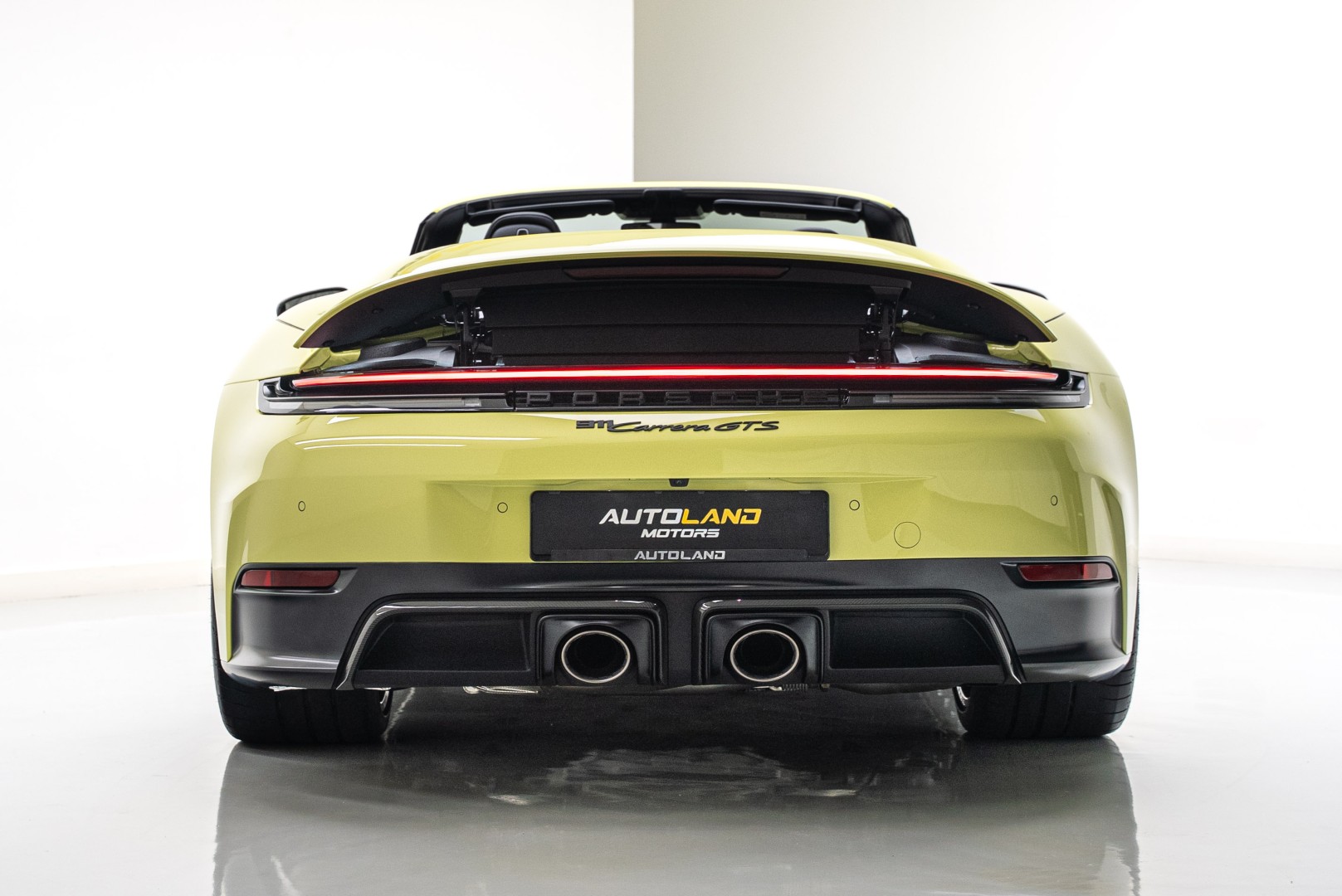 2025 PORSCHE 911 CARRERA GTS CABRIO | MAIN DEALER WARRANTY | CARBON EXTERIOR